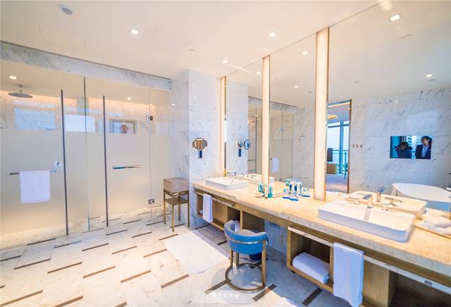 三亚旅行住哪个湾比较好,三亚旅行攻略酒店推荐