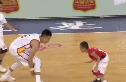 大哥你的笑容要溢出屏幕了，收住收住，2019搞笑体育动图集锦来了