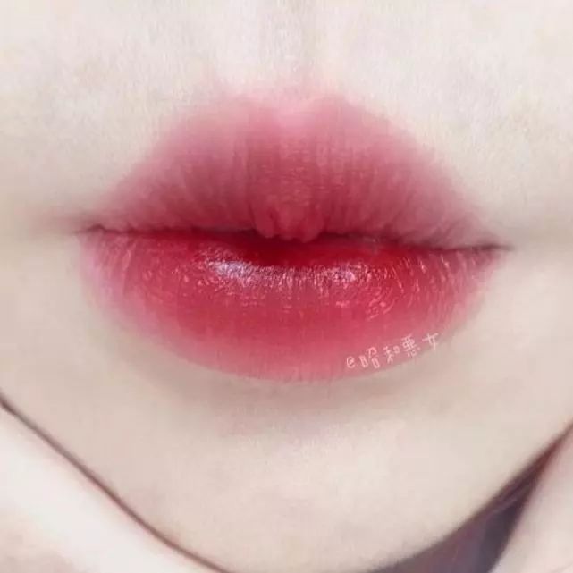 怎么判断是什么颜系,快来自测你属于哪种颜系