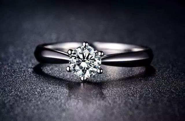 岁末买钻石，噱头少一点！干货多一点！「江南收藏•珠宝世界」