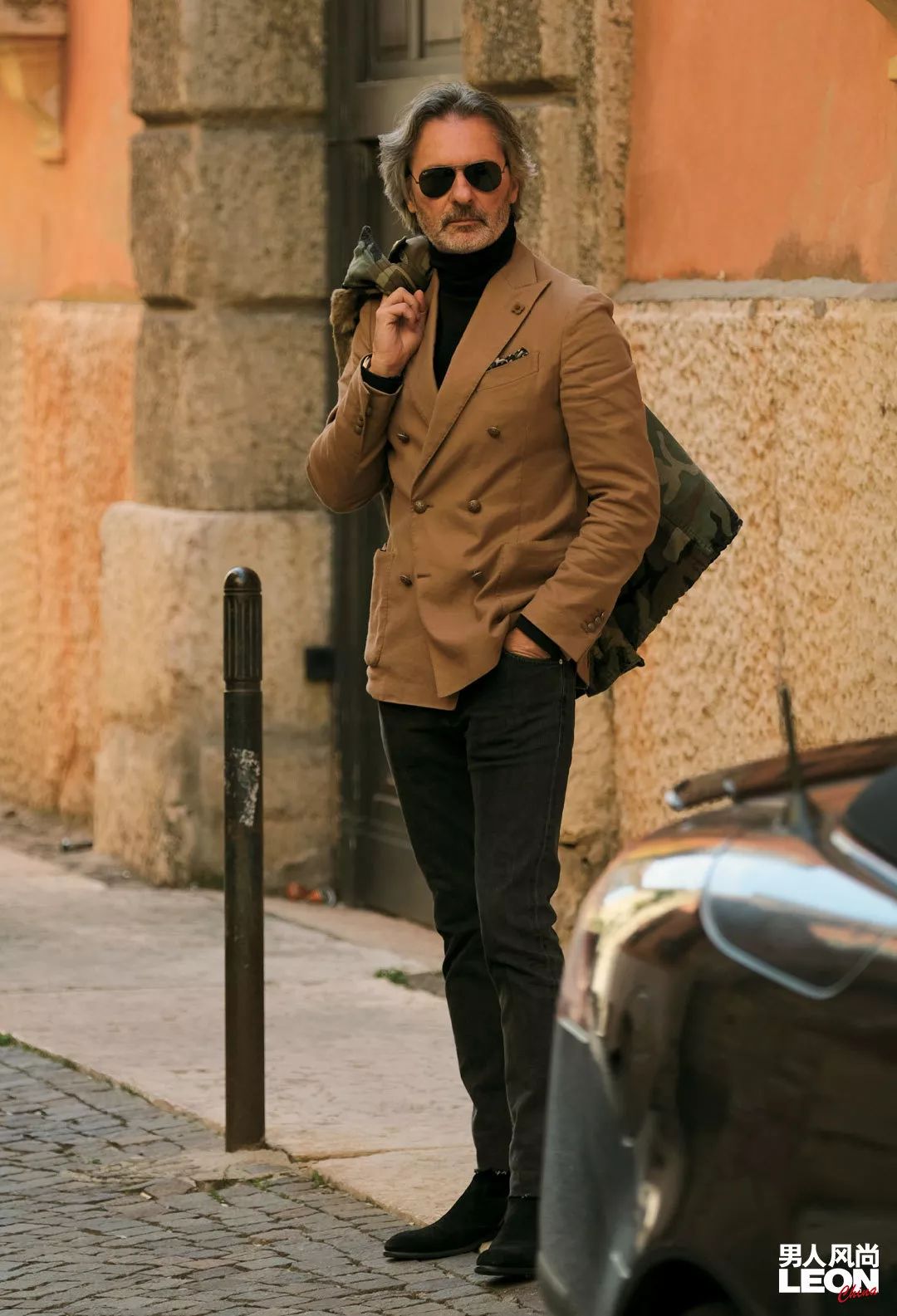 如何通过眼镜找到合适的发型,发型和脸型搭配