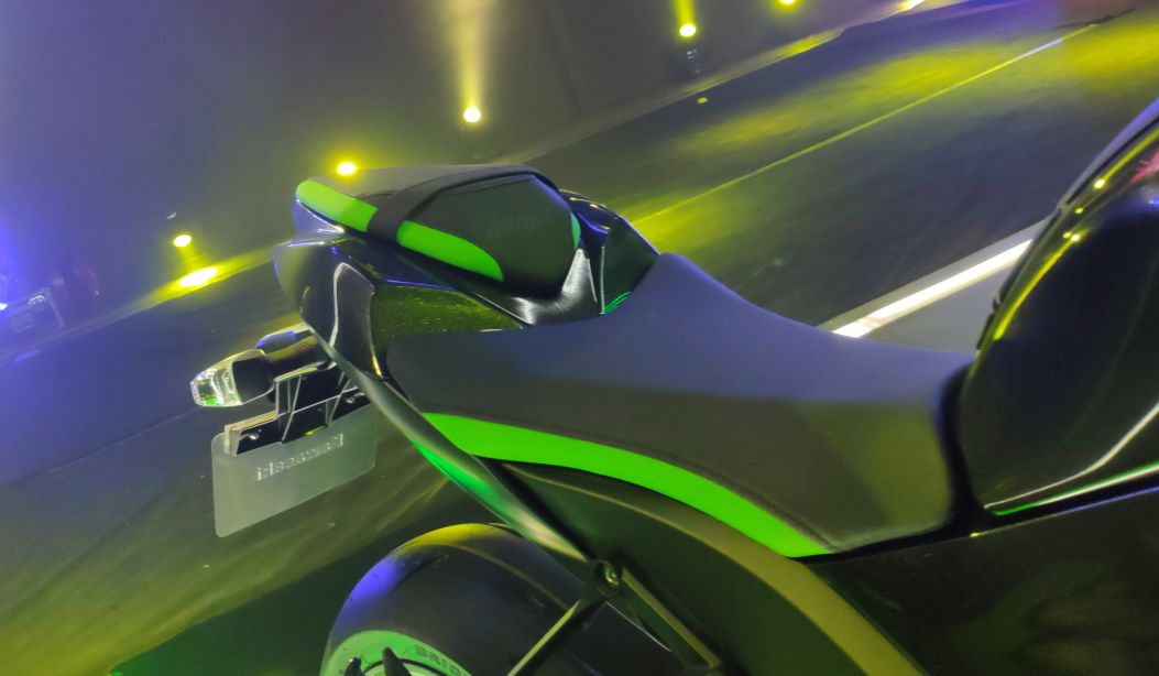 最新川崎zx10r评测,川崎zx-10r2021款摩旅