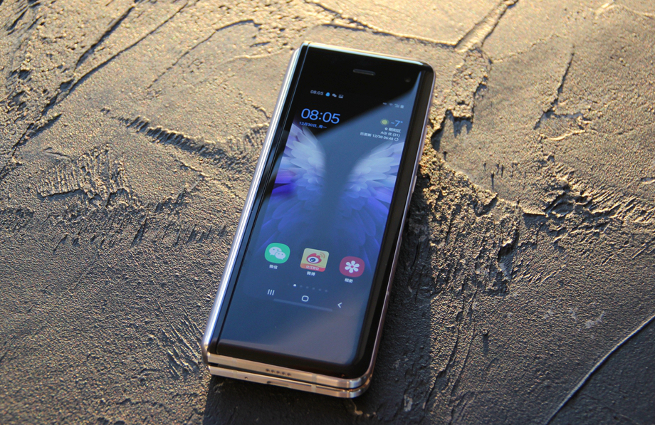 三星折叠屏w23flip5g版,心系天下三星w205g折叠屏手机