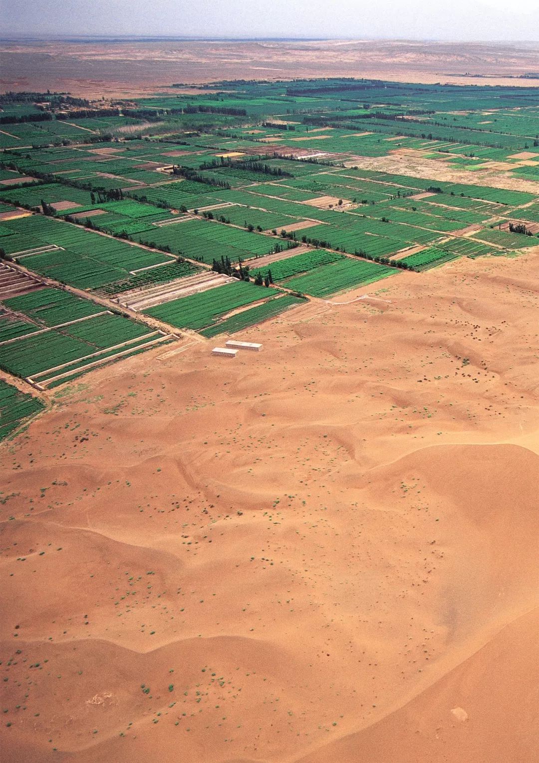 5000公里的国家,5000公里外看地球