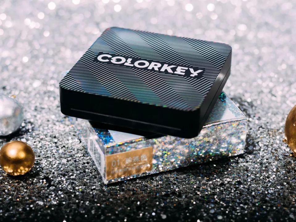 卡粉起皮怎么补救没有面霜和水乳,卡粉起皮怎么补救油皮