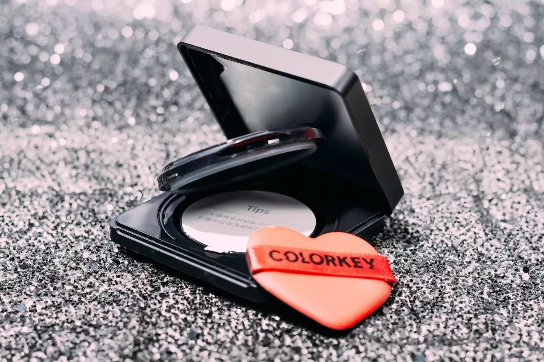 卡粉起皮怎么补救没有面霜和水乳,卡粉起皮怎么补救油皮