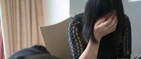 女子流鼻涕发现脑积水,女子五年来一直流鼻涕