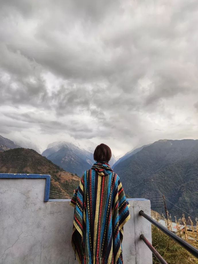 尼泊尔中华寺视频,尼泊尔蓝毗尼中华寺离韩国寺多远