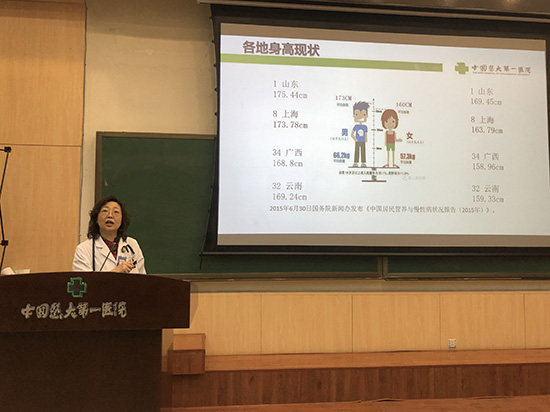 父母矮小小孩有什么办法增高,小孩身高偏矮怎么办矮小症