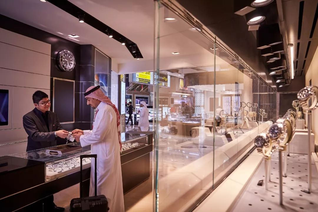 去阿布扎比旅游攻略,冬天去阿布扎比穿什么