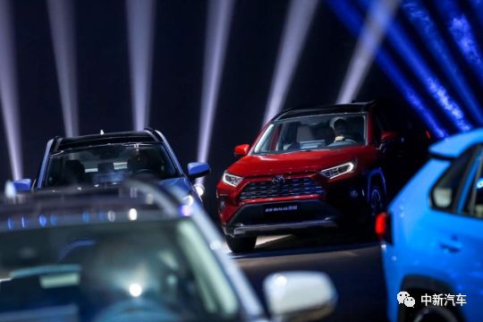 一句话总结RAV4：销量高得可怕，投诉量低得“可怜”