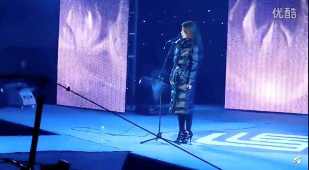 从被质疑没存在感到女团单飞，如今靠最火台剧再次爆红？