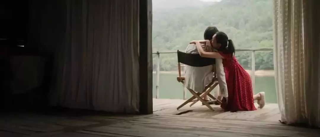 女主为艺术全裸出镜 原因让人不淡定