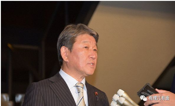 在疫情中“疯狂”冷血背后的“*独台**”梦