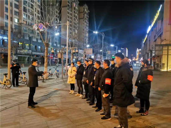 雨城抗“疫”：无论白昼黑夜，雨城一直在战斗