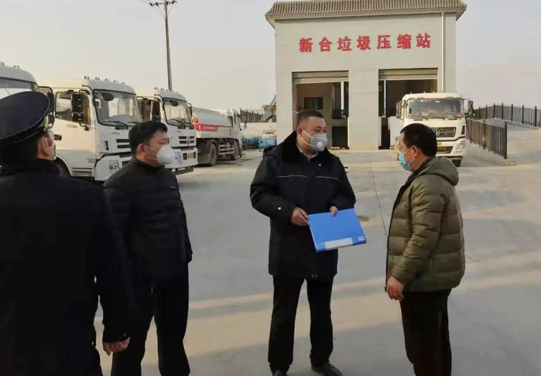 战疫一线党旗飘勇担使命践初心,让党旗在防控战役第一线高高飘扬