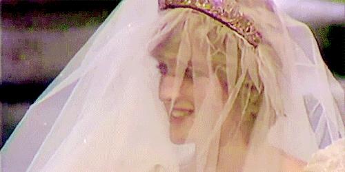 肩胛骨平平的怎么美起来,开肩美背改善翼状肩胛