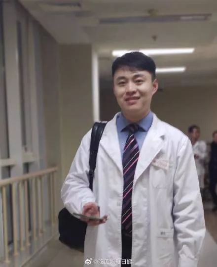 中国最帅90后男医生,90后的中国医生