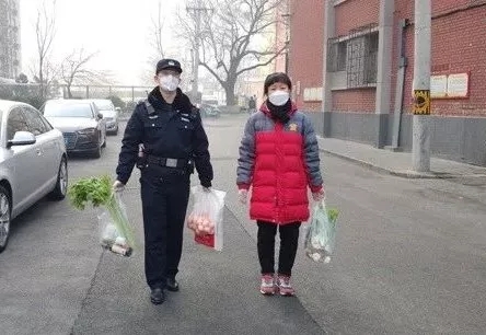 实拍！代购、买菜、测体温……4100余名“副书记”的战“疫”行程
