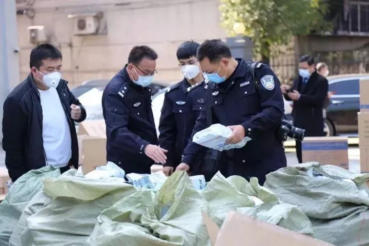 假借售卖口罩诈骗案,以售卖口罩为由诈骗近万元