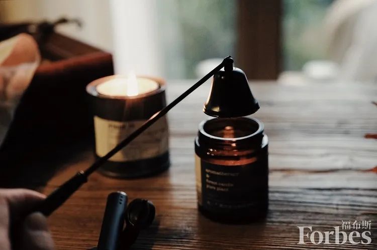 福布斯生活｜芳香疗法助你走出被困于疫情的情绪漩涡