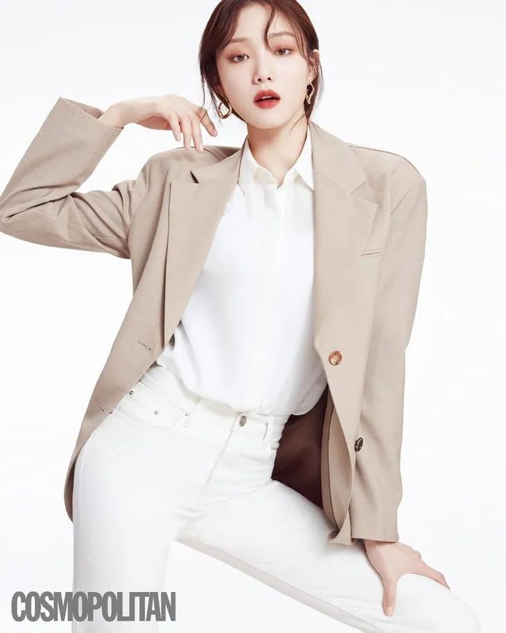 壹周潮话题|Bella女士“弯道超车”，可Gigi是怎么了？