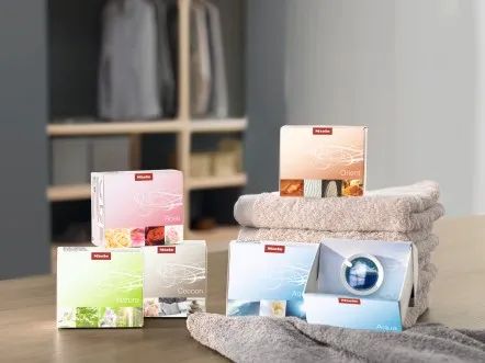 日常生活中的时尚博主,一个居家上班的博主