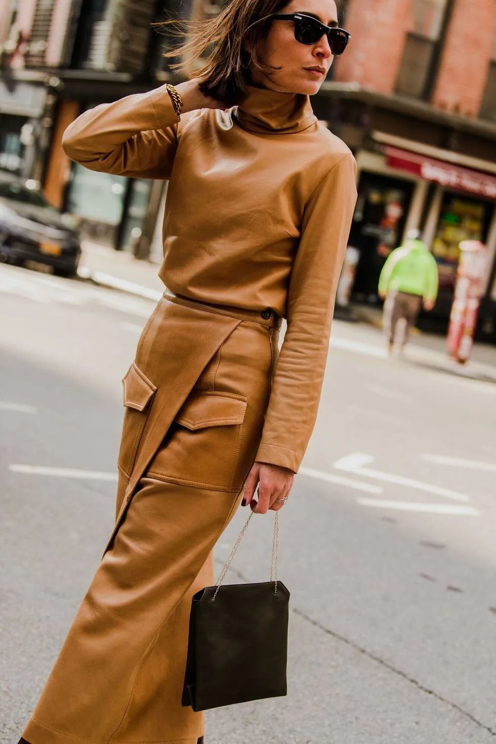 今年最值得买的三件衣服,质量很好的过时款衣服值得买吗