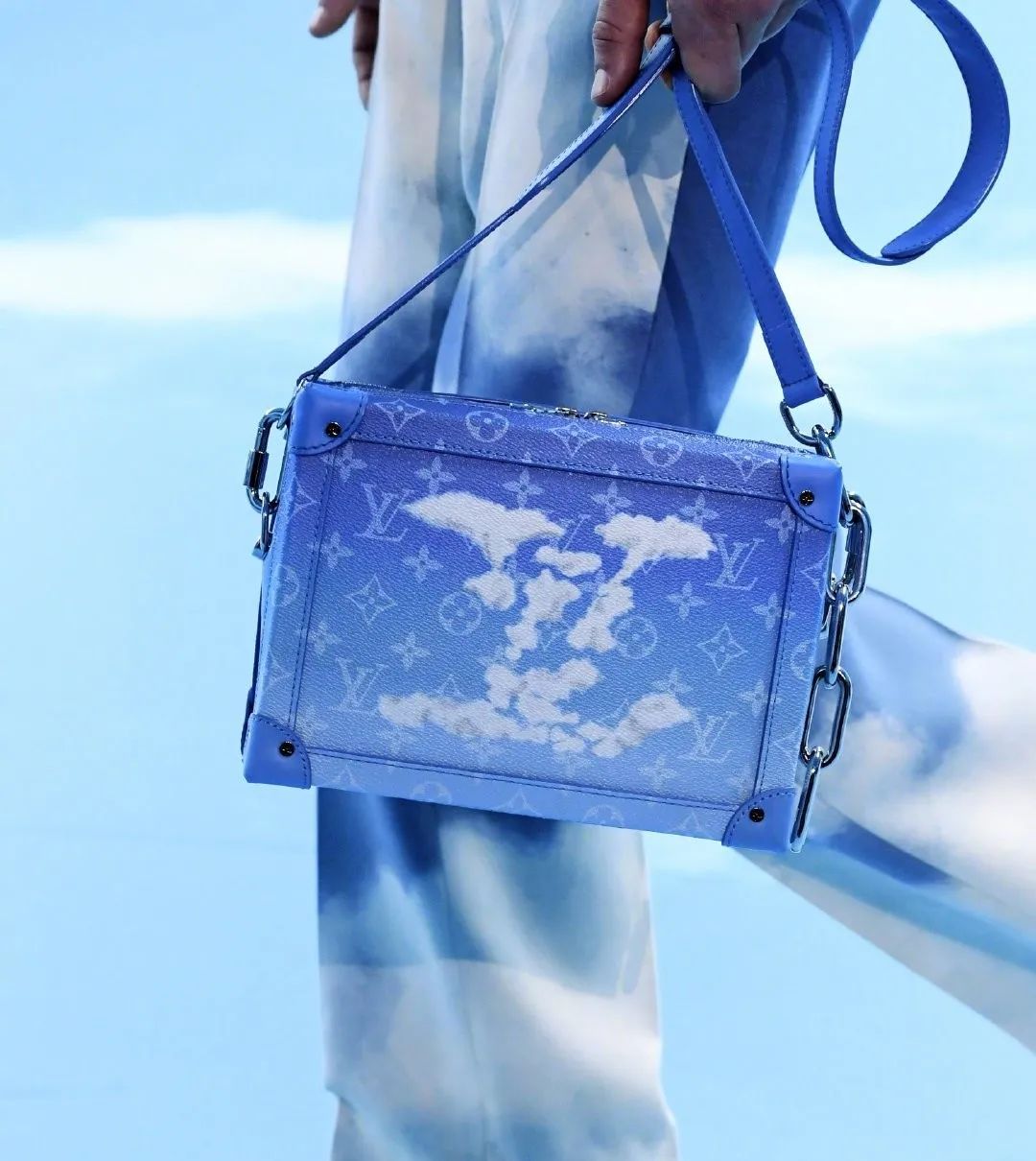 每一个单品都是简单的基础款,这件单品玩转所有秋季穿搭