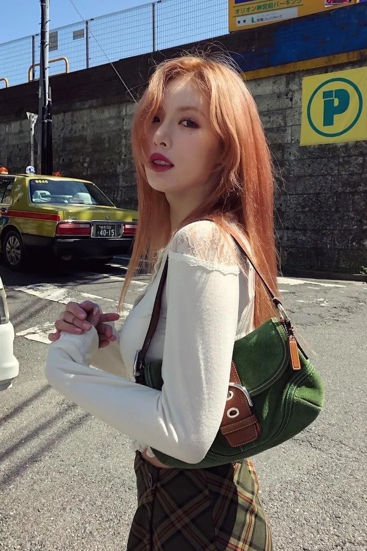 bellakendall什么关系,bella和kendall走秀