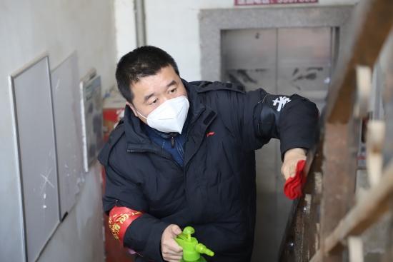 睢阳区新城街道办事处：两个“袖章”的故事