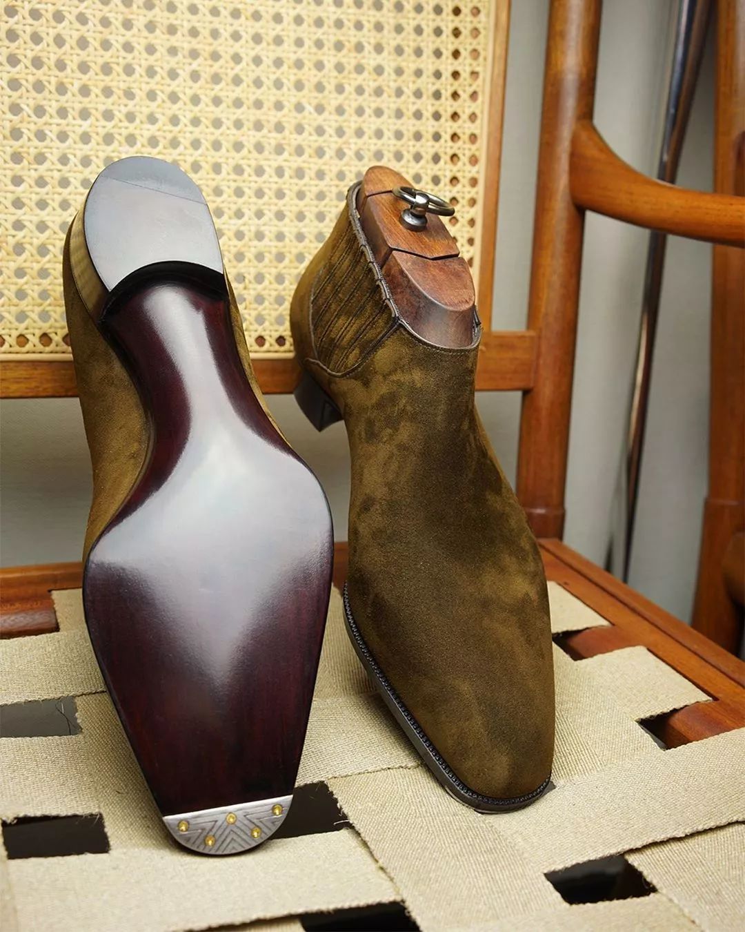 皮鞋看鞋面还是内里,皮鞋的种类及区别