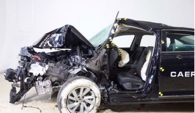 斯巴鲁a柱弯了,领克03a柱弯了