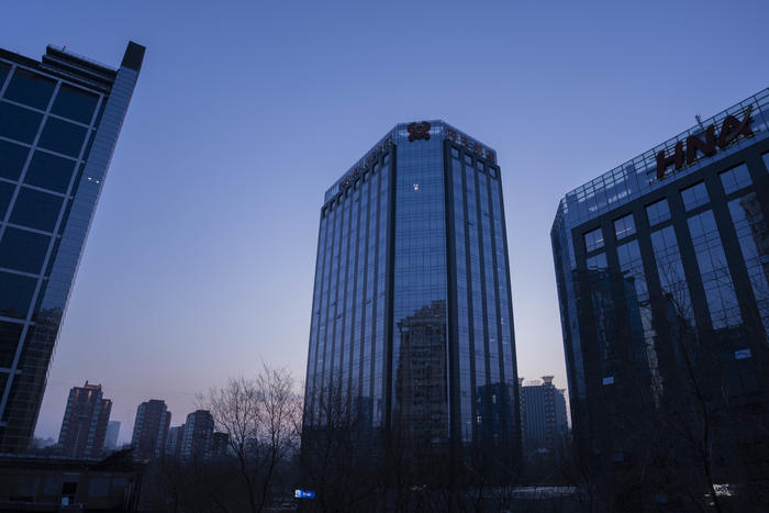 腾龙17-50mmf2.8参数,索尼10-20mmf4和腾龙17-70选哪个