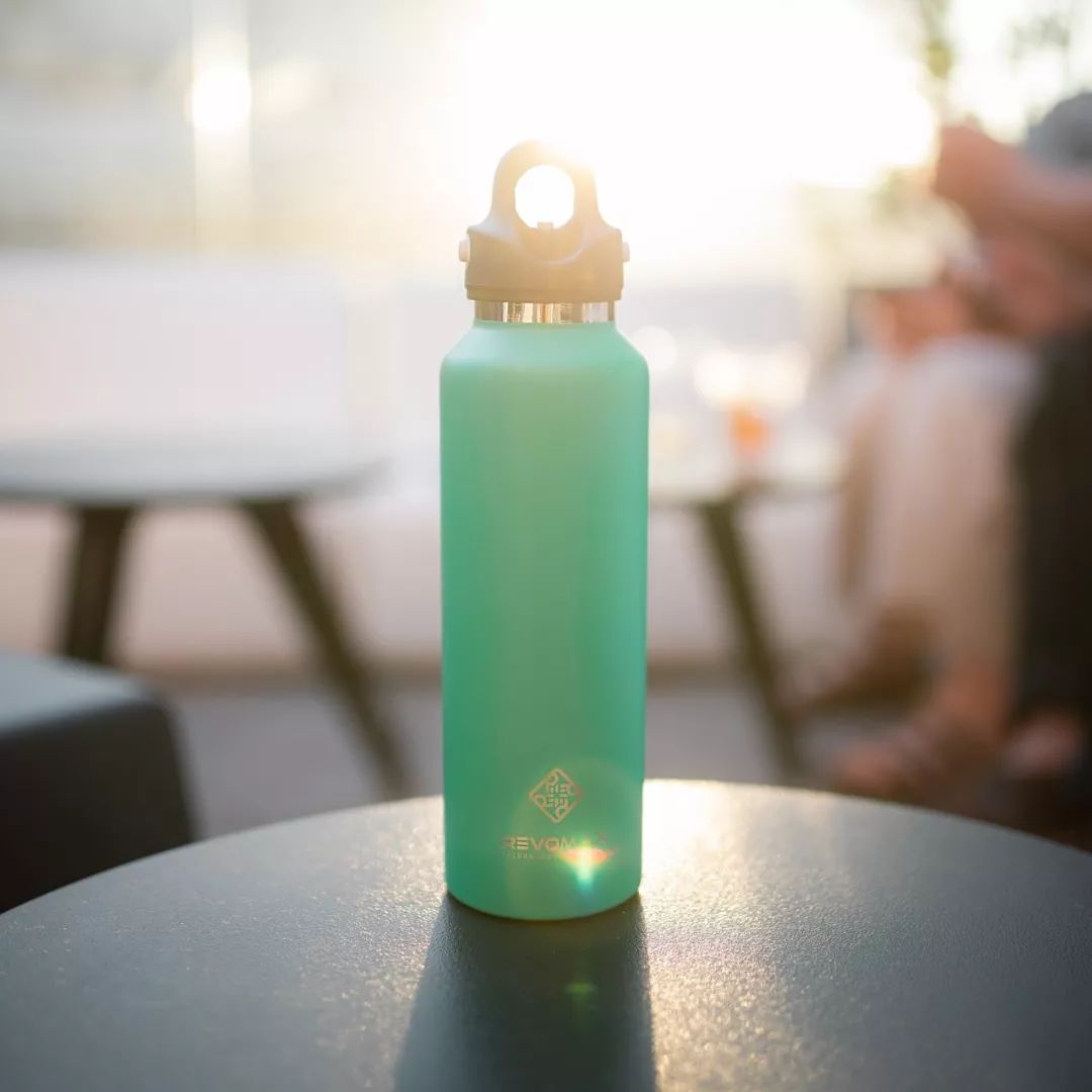 保温杯一键开合的好还是拧盖的好,没有内盖的保温杯好用吗