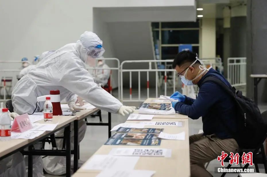 探访境外回国人员集中隔离点：提供免辣餐、全素食