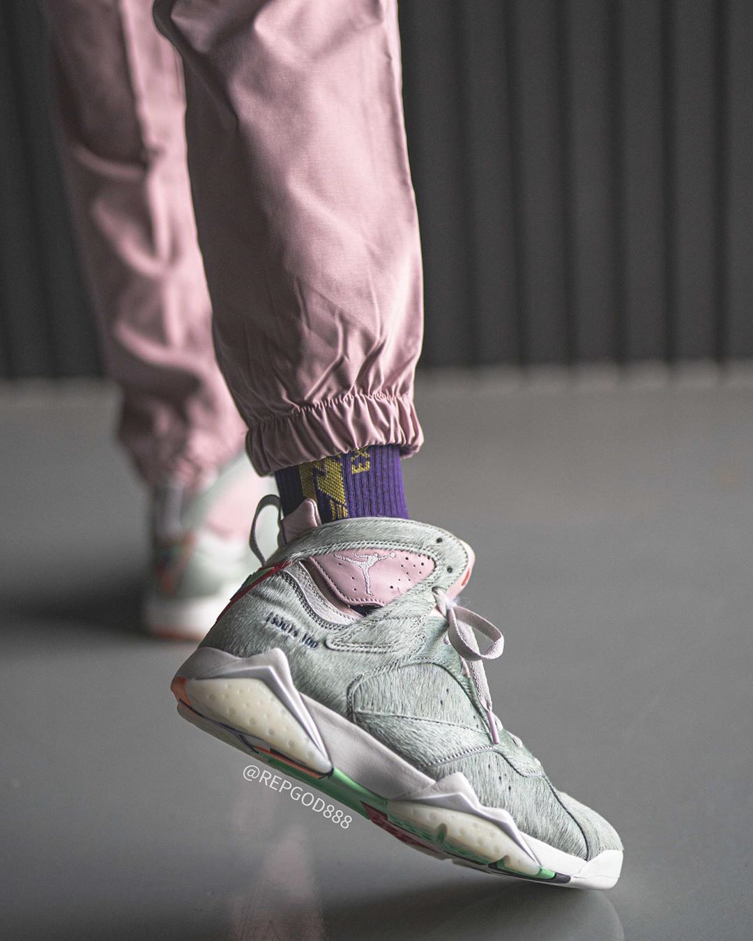 兔八哥aj71.0,aj7兔八哥2.0为什么不火