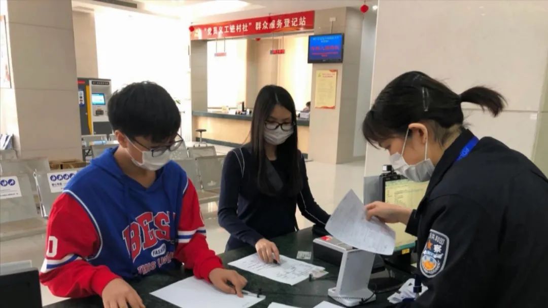 港澳通行证过期了是补发还是换发,疫情期间港澳签注过期