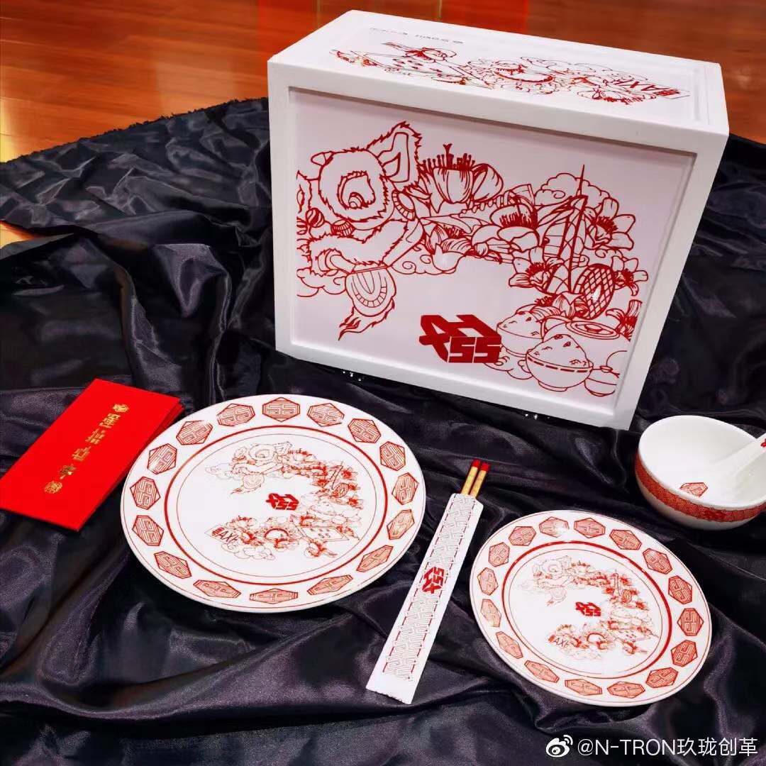 当弟弟们还在排队抢鞋的时候，*靠我**着这些千元鞋盒甩他们十年