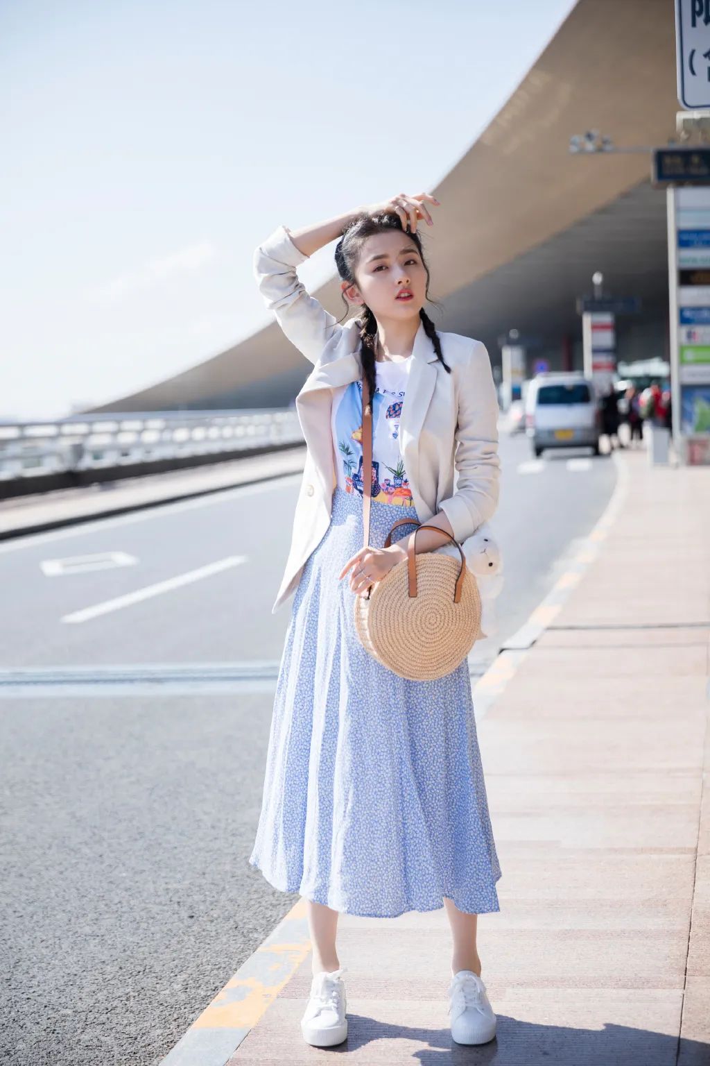 开春穿搭西装收腰裙,西装内搭裙子高级感减龄潮款