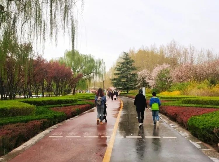 走出家门享受阳光明媚,走出家门畅游祖国大好河山