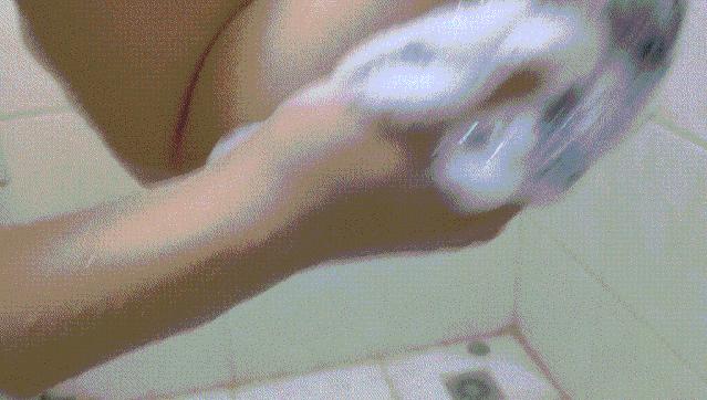 无痛搓泥|日系变态搓澡巾！轻轻搓一搓，泥条劈里啪啦的掉