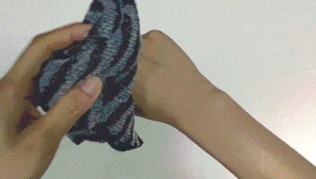 无痛搓泥|日系变态搓澡巾！轻轻搓一搓，泥条劈里啪啦的掉