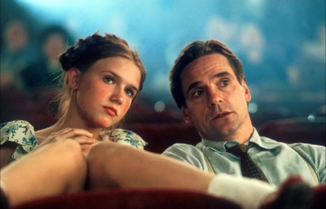 高管性侵养女事件疑云最新进展,对高管性侵养女事件看法