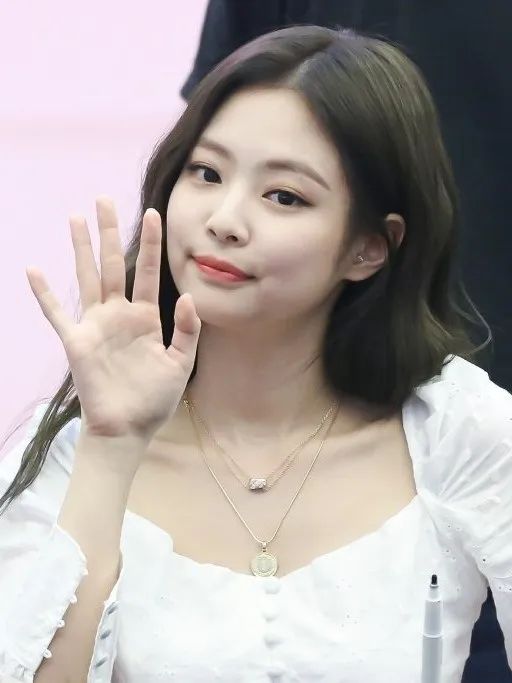 秋冬最水润的粉底液,粉底液推荐秋冬奶油肌