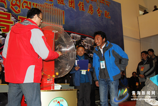 玉树重建十周年,玉树10年一苗