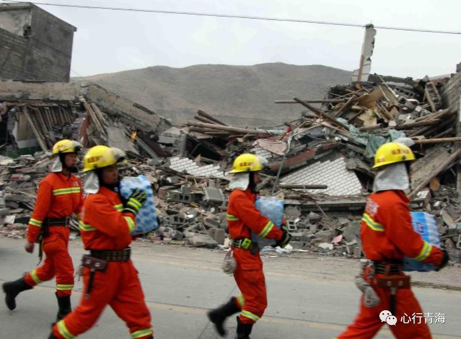 抗震救灾玉树,玉树不倒