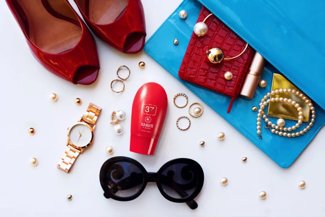 平价不油腻秋冬伪素颜防晒霜,防晒素颜霜二合一推荐第一名