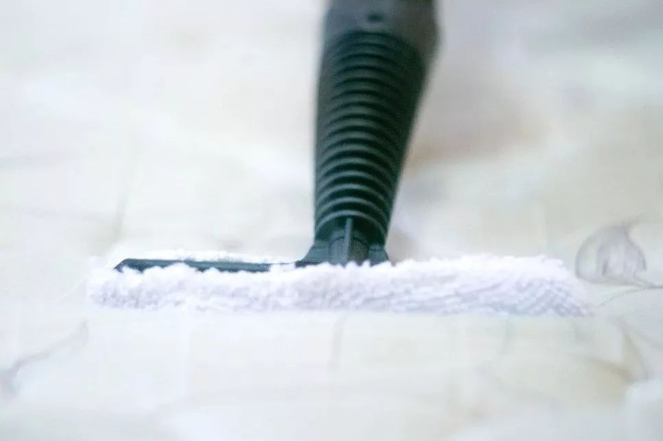 床上衣柜喷一喷，百万螨虫去光光，孕婴都能用的1分钟除螨神器