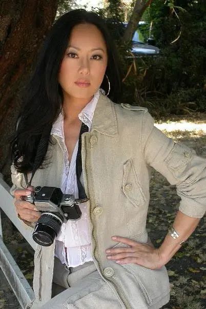 4岁逛连卡佛，13岁成香奈儿常客，她才是初代白富美